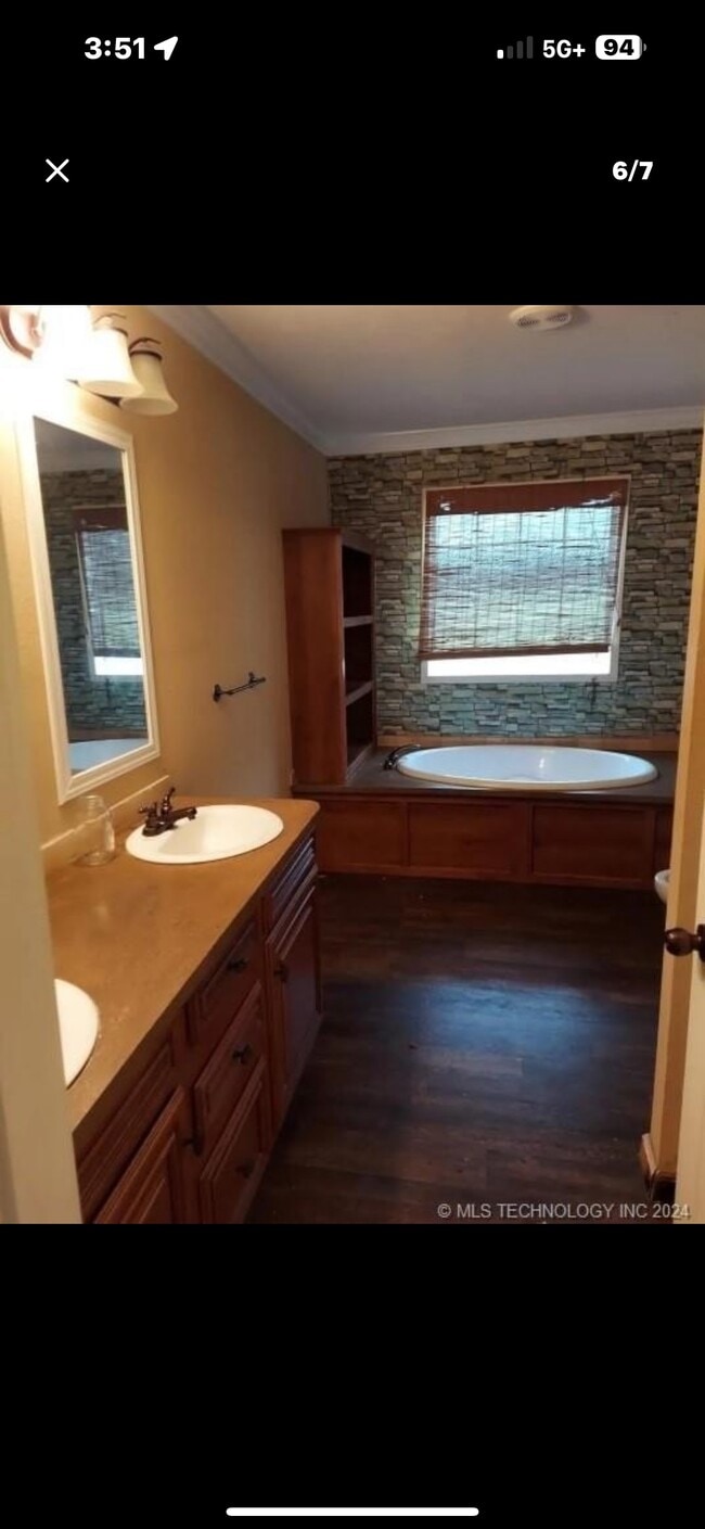 Building Photo - 2788 Winnett Rd