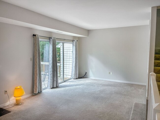 Building Photo - Holiday Special! – No Application Fee This Season! - 3 Bedroom Home with Pool Access - $150 Disco...