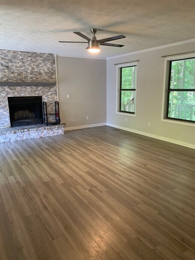 Building Photo - 5239 Ferry Creek Ln