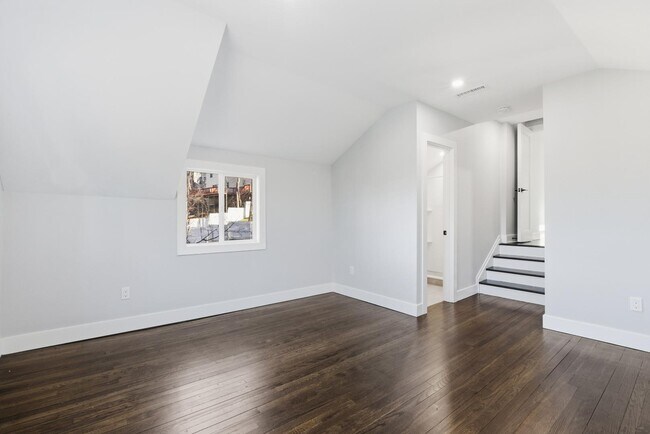 Building Photo - 85 Euclid Ave