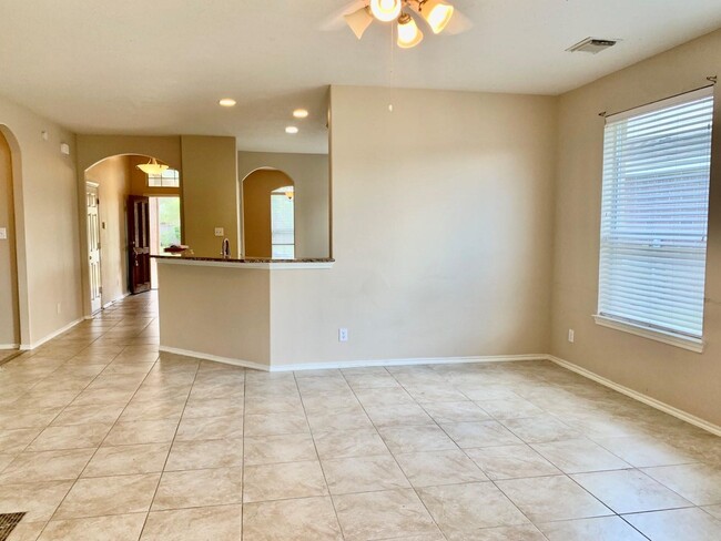 Building Photo - 2510 Windy Vale Trail