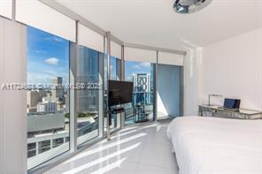 Building Photo - 200 Biscayne Boulevard Way