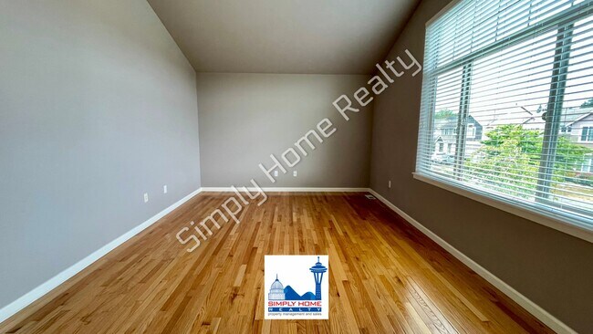 Building Photo - Step Inside to Style, Space & Everyday Comfort!