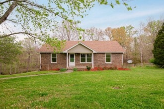 Building Photo - Three Bedroom with Unfinished Basement!