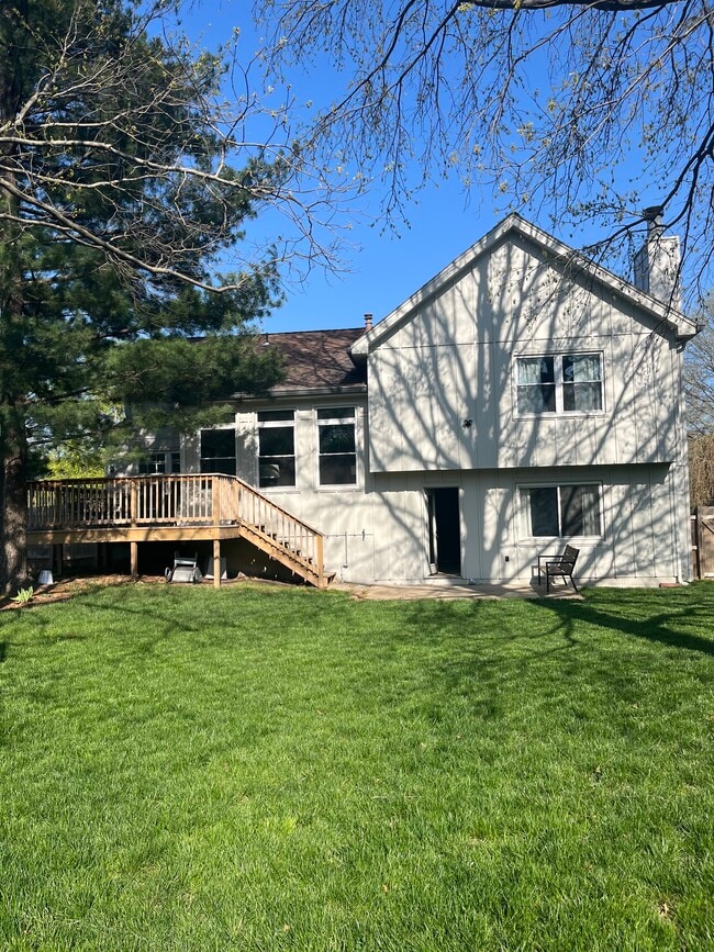 Building Photo - 14410 S Brougham Dr