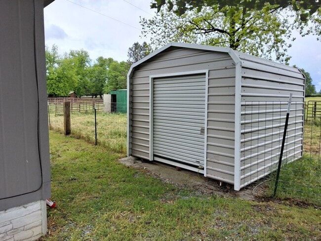 Building Photo - 0410