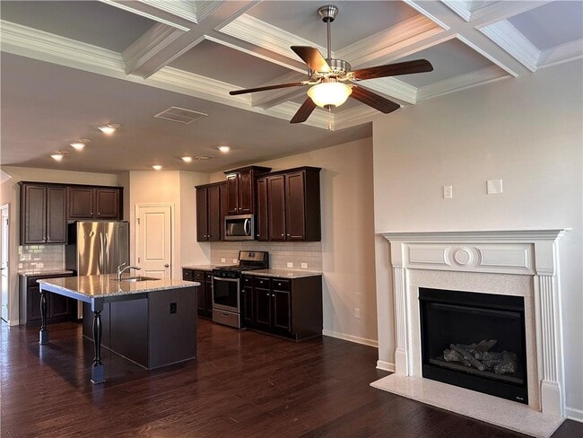 Building Photo - 2300 Ivy Birch Ln