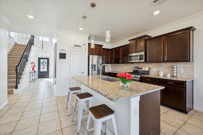 Building Photo - 2933 Fox Ledge Ct