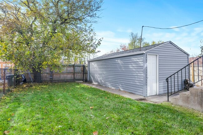 Building Photo - 5214 Columbo St