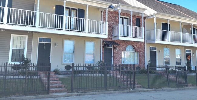 Primary Photo - 149 Aspen Square
