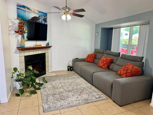 Primary Photo - 4813 Thistledown Dr