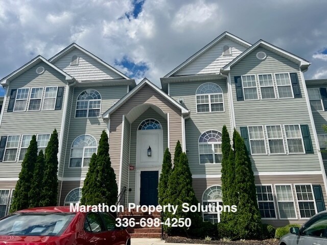 Primary Photo - 4700 Pennoak Ln