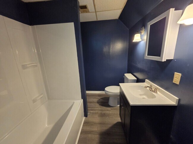 Building Photo - Upper two bedroom unit