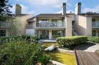 Building Photo - Remodeled, ground level, 1 bedroom, 1 bath condo in Lakeside Garden Grove Community