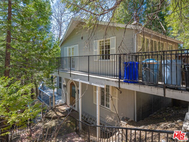 Building Photo - 233 Corona Cir