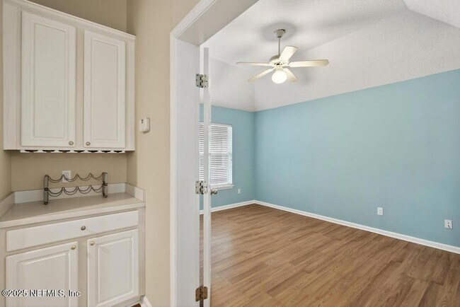 Building Photo - 1675 Rustling Dr