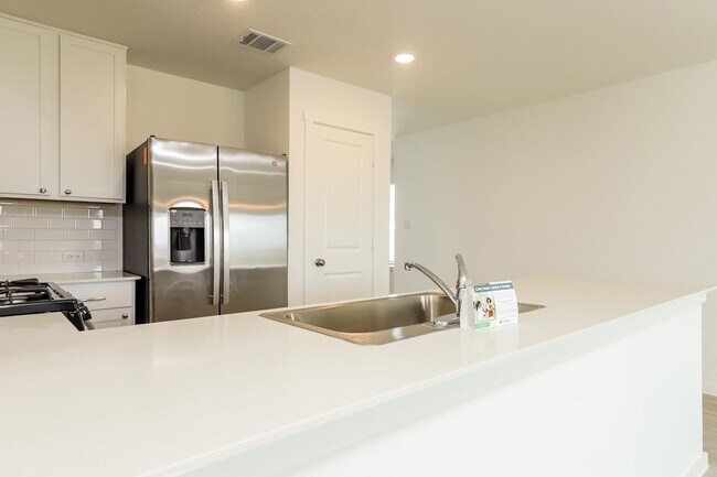 Building Photo - 14427 Jenson Crk