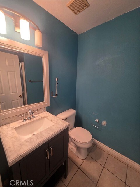 Building Photo - 16080 Edgewater Ln