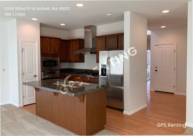 Building Photo - Charming 4 bedroom Single Family Home