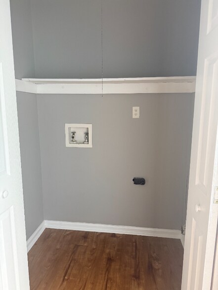 Building Photo - 16 Duiguid Dr