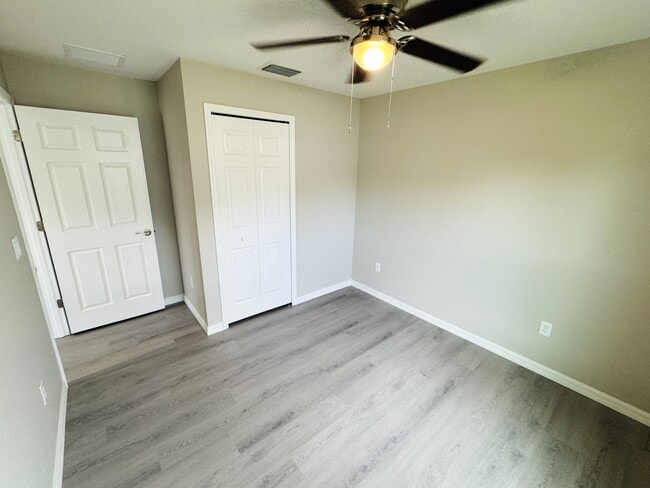 Building Photo - 6584 SE 108th Ln