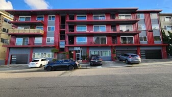 Building Photo - 570 Boden Way