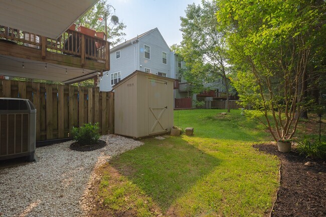 Building Photo - 11740 Stonegate Ln