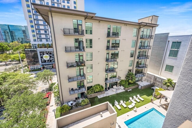 Building Photo - 411 NW 1st Ave