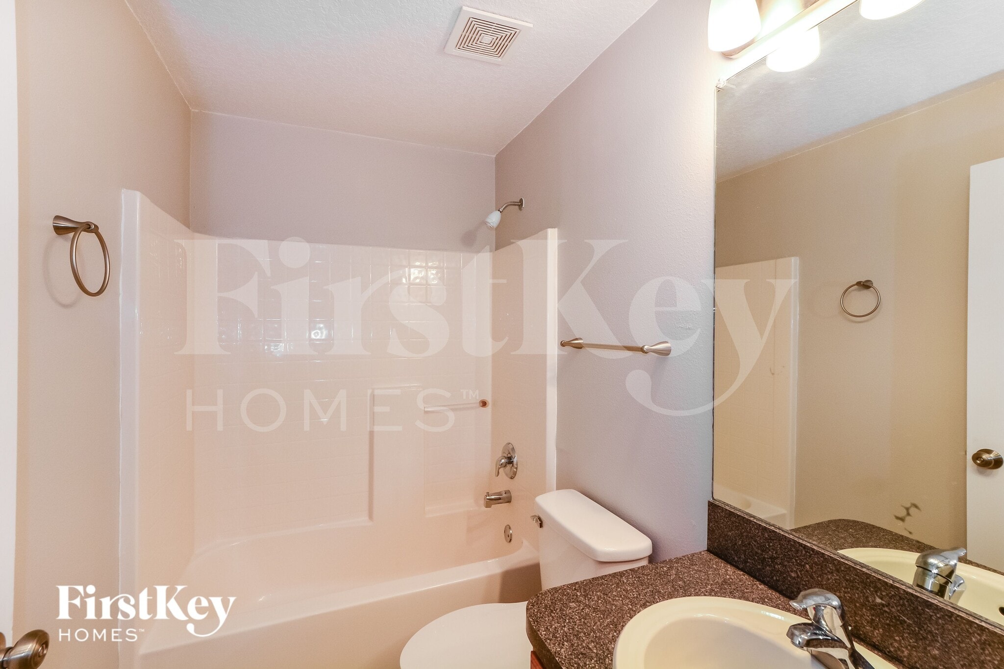 Building Photo - 307 Michigan Ln