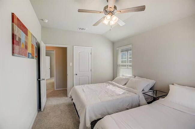 Building Photo - 5624 Corso Ct