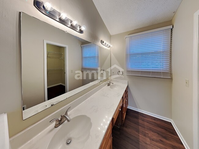 Building Photo - 12183 Derby Ct