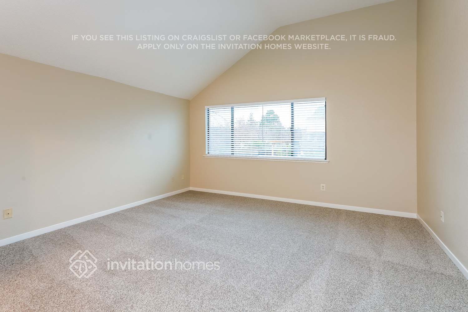 Building Photo - 2592 Clipper Ln