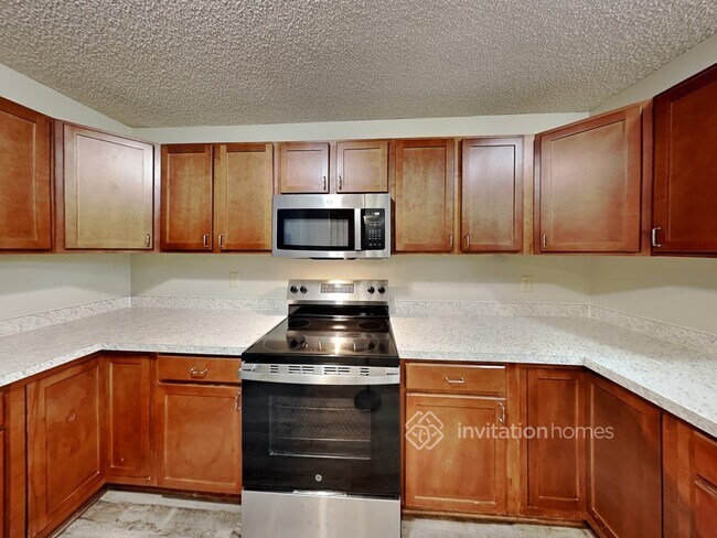 Building Photo - 3720 Roseberry Pl