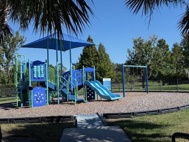 Building Photo - 16966 Rosedown Glen