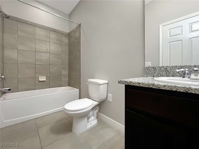 Building Photo - 1320 Trafalgar Pkwy