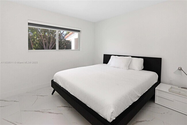 Building Photo - 2135 Arch Creek Dr