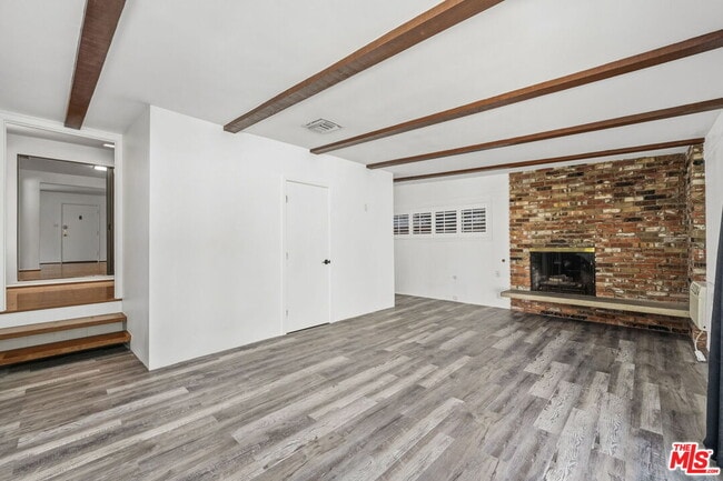 Building Photo - 14529 Greenleaf St