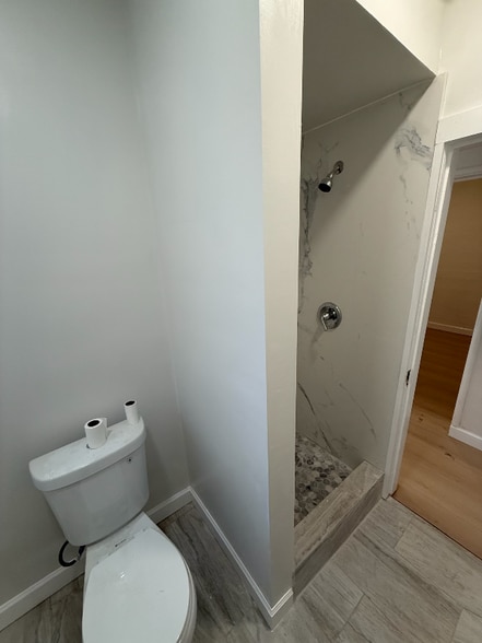 Building Photo - 1700 Le Roy Ave