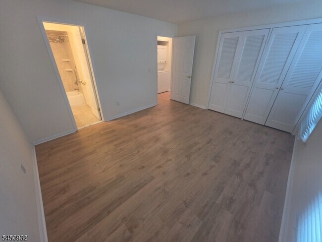 Building Photo - 87 Junco Ct