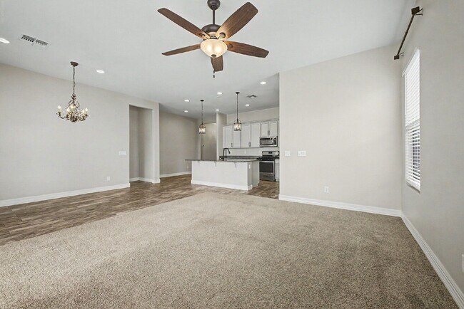 Building Photo - 8833 S 167th Ln