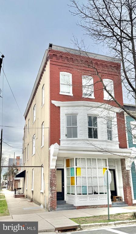 Building Photo - 718 Oronoco St