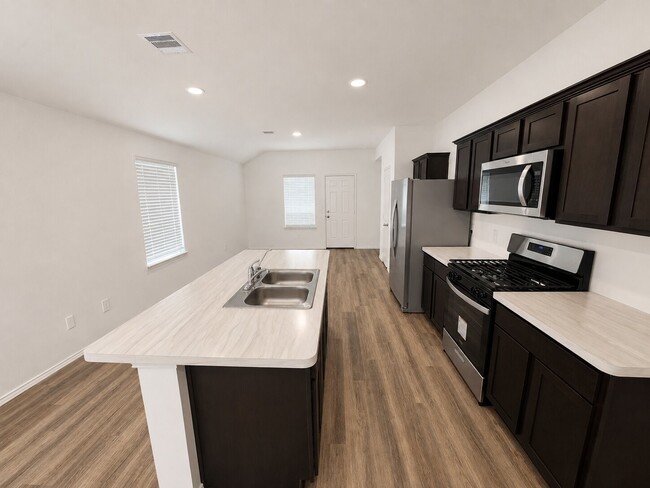 Building Photo - 1135 Sultana Spgs Ct