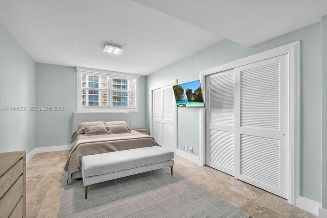 Building Photo - 3001 S Ocean Dr