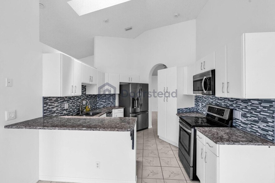 Building Photo - 12382 Pleasant Green Way