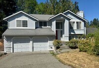 Building Photo - 7126 NE 165th Pl