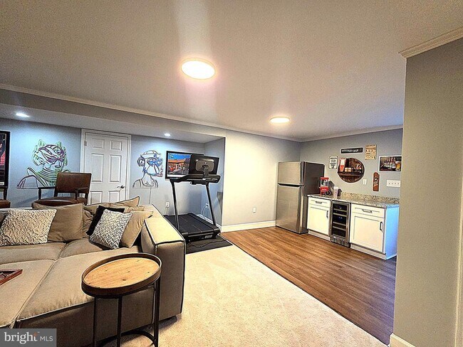 Building Photo - 5270 Ellicott Dr