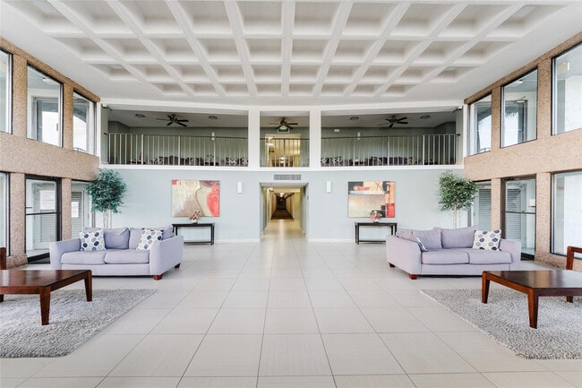 Building Photo - 9440 SW 8th St