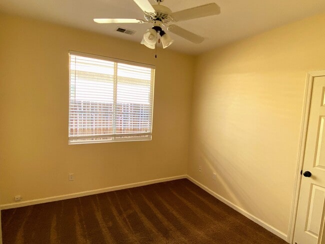 Building Photo - South Reno Rental Available