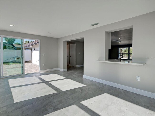 Building Photo - 4342 Ewing Cir