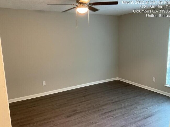 Building Photo - 3721 Stratford Dr